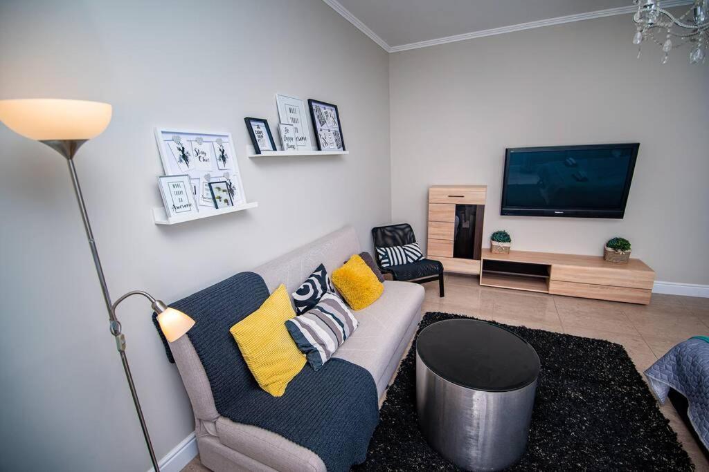 Huge Stylish Apartment Monroe 1 / City Centre プロヴディフ エクステリア 写真