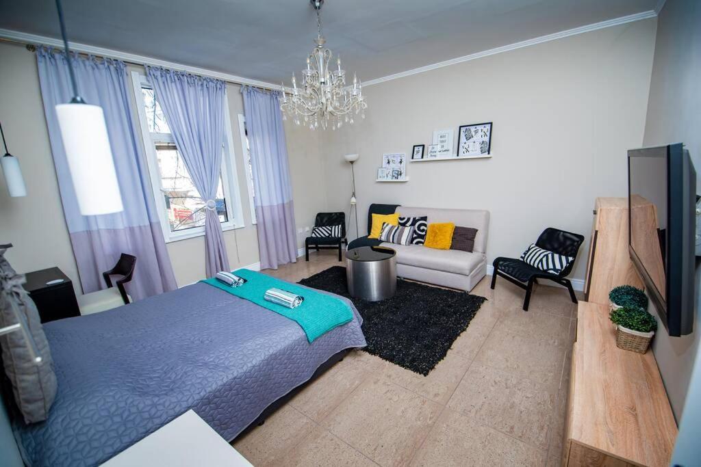 Huge Stylish Apartment Monroe 1 / City Centre プロヴディフ エクステリア 写真
